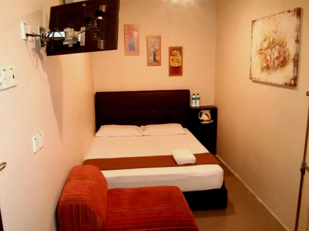 OYO 43927 Sassana Hotel (Sanitized Stay)