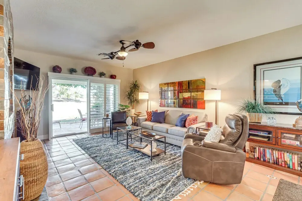 Golf Course View & Pool Access: Palm Desert Condo