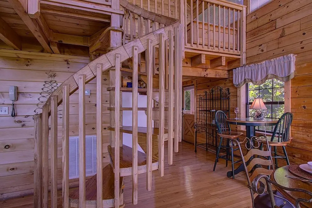 A Stellar 2bed 2bath Minutes to Parkway