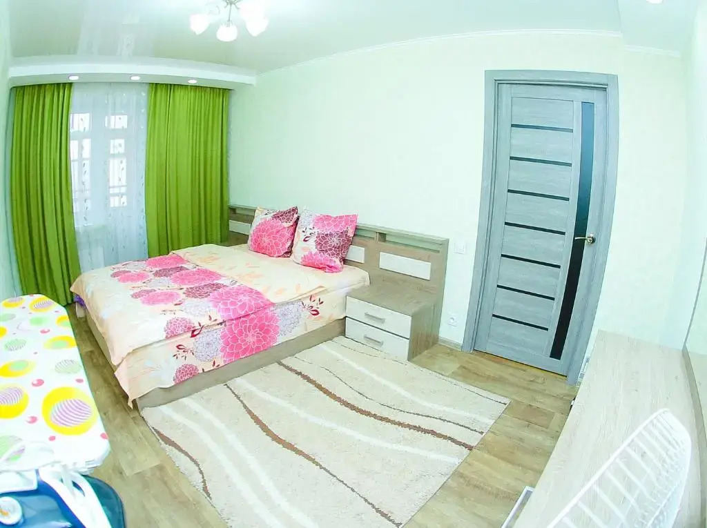 ApartLux on Republic Square