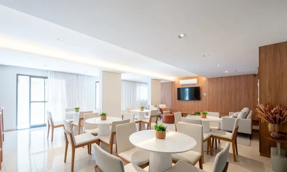 Studio Moderno em cond. c/ piscina HFO0208