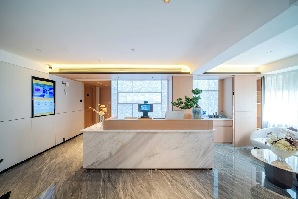 Ritz Star City View Residence Pazhou Exhibition Center and Pazhou Metro Station Branch