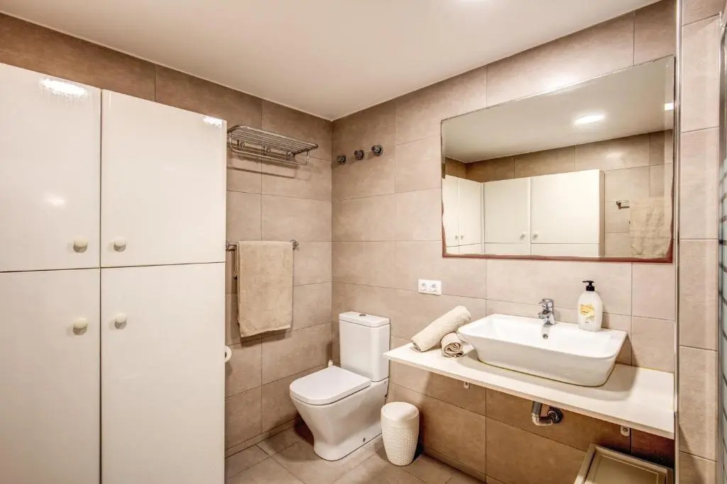 Granada I Apartments