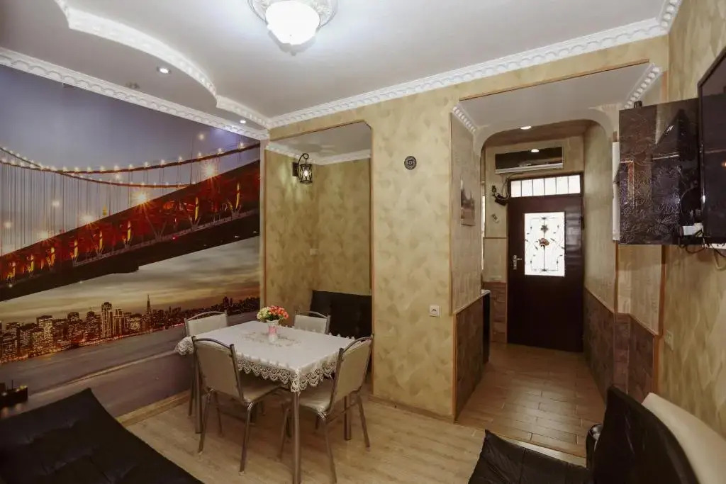 Lela Apartments