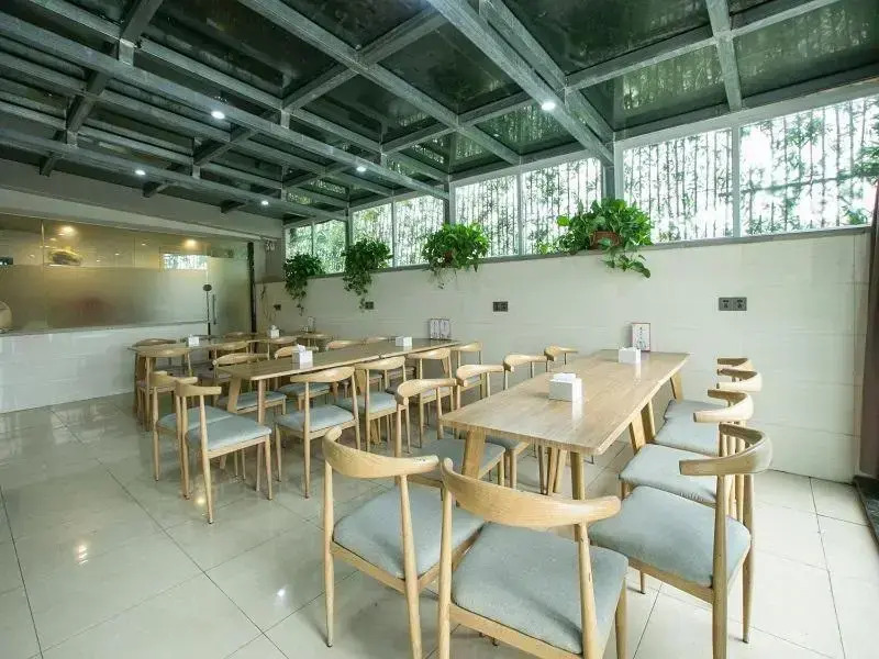 7 Days Premium Chongqing West Station