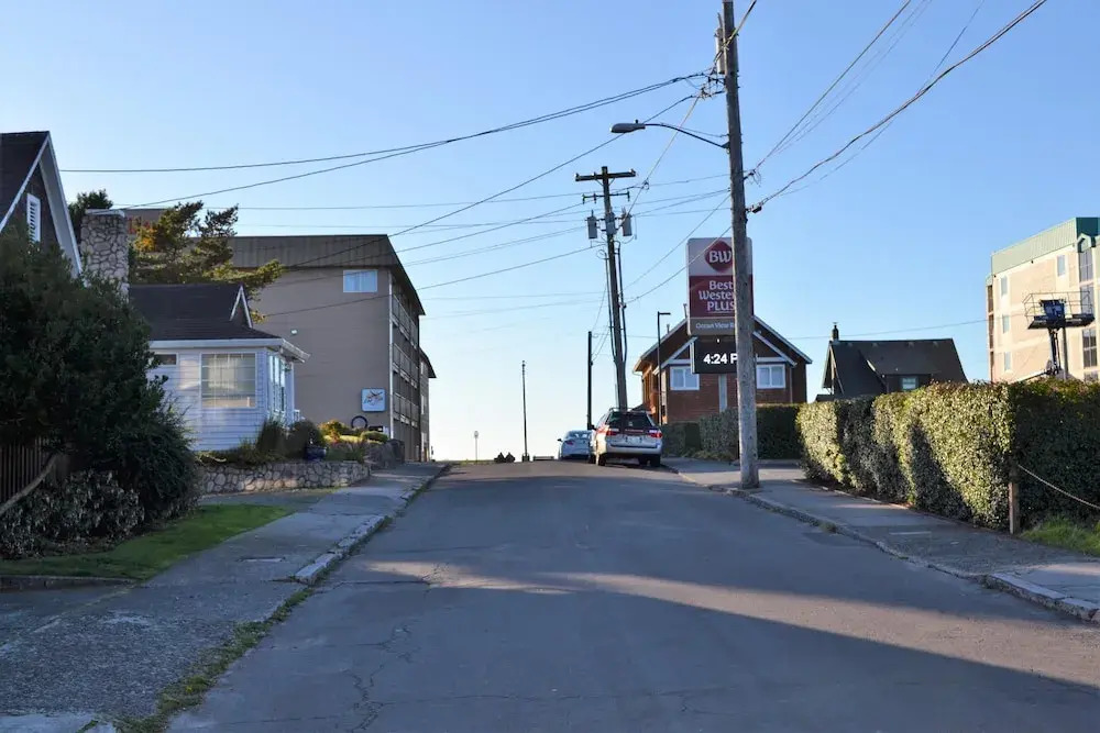 131 4th Ave Unit B