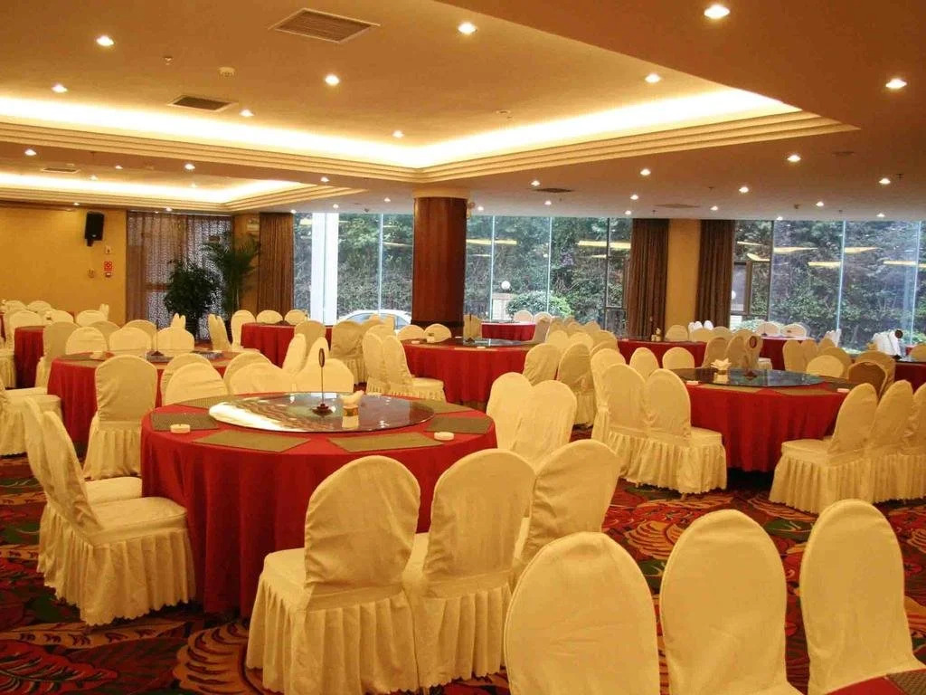Dian Chi Hotel