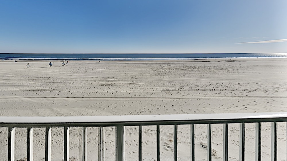 Sands Beach Club 123