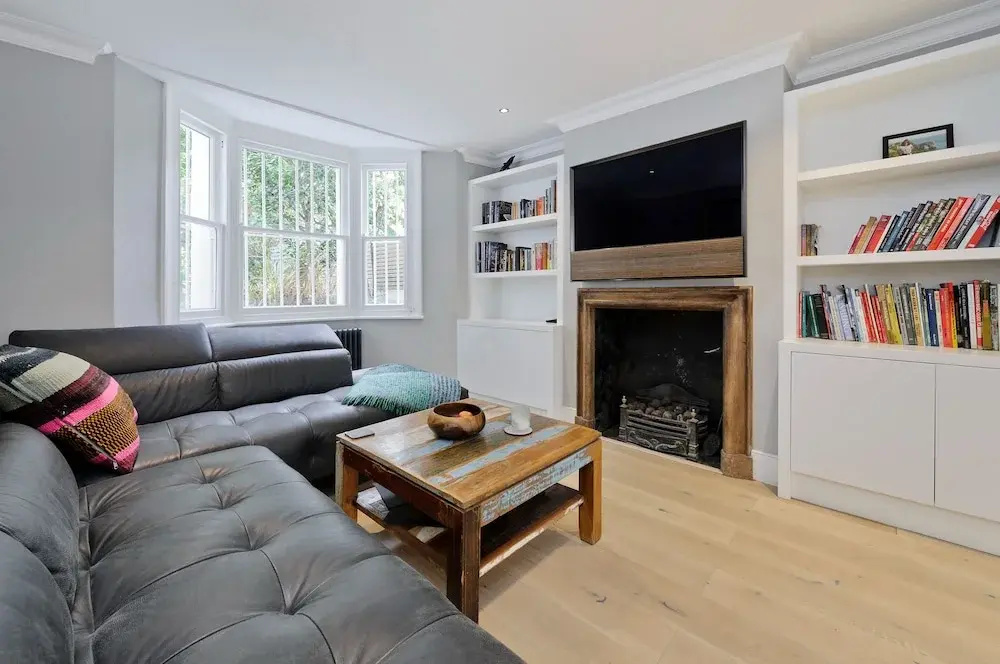 Spacious Family House With Garden Near Battersea Park by Underthedoormat