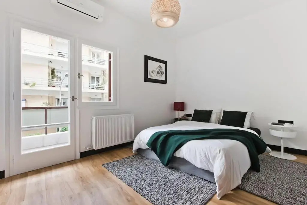 110m² art & tech flat, perfect for digital nomads