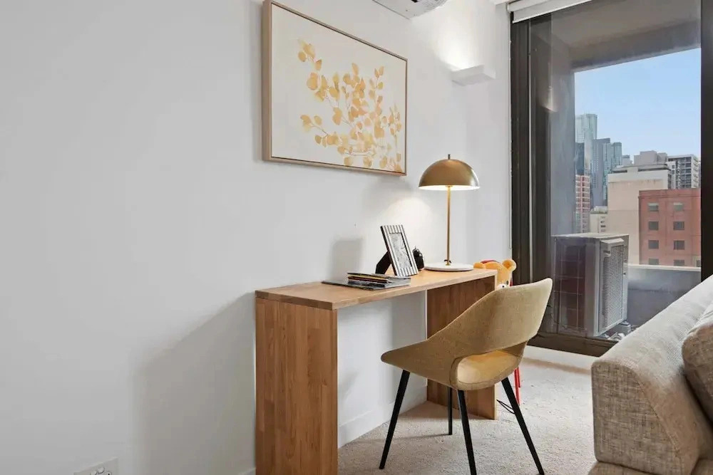 Modern 1-bed City Apartment With Pool and Gym