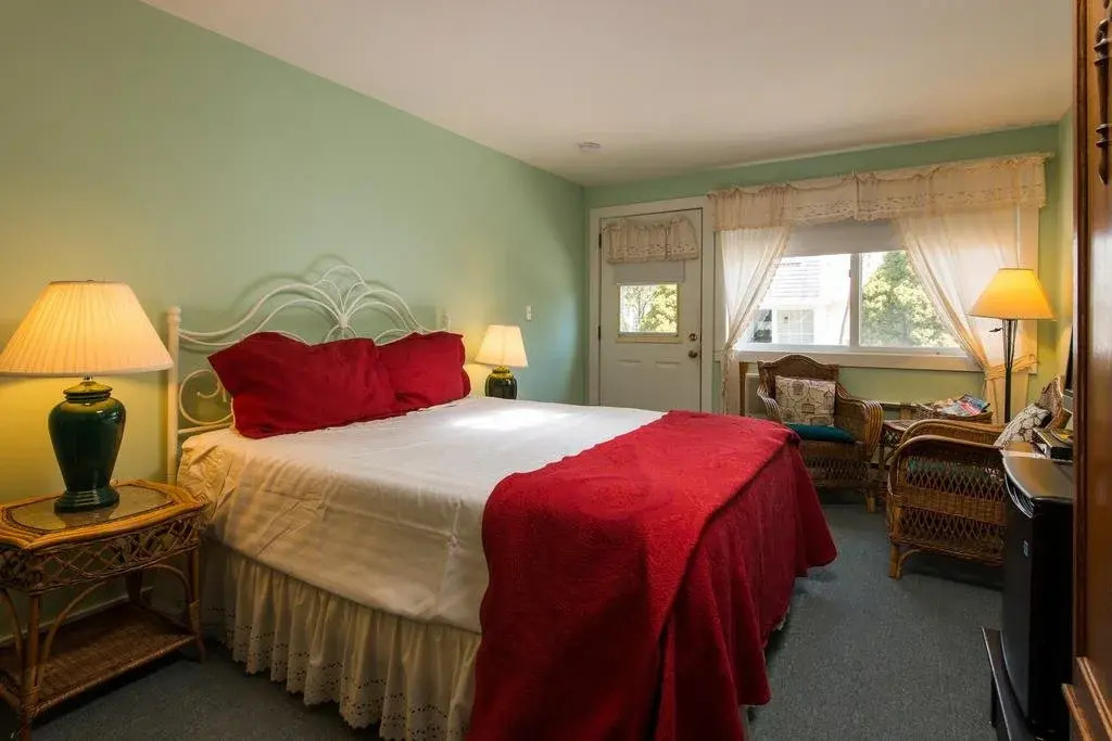 Hanover House Inn