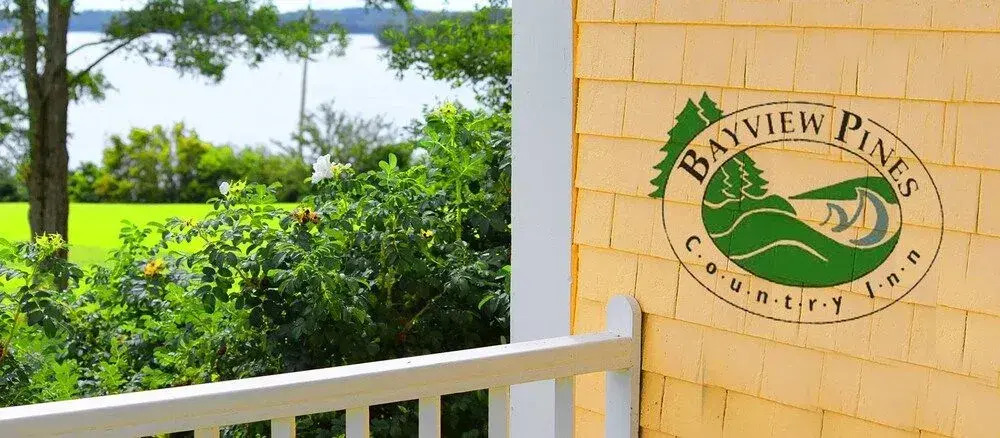 Bayview Pines Country Inn Apartments