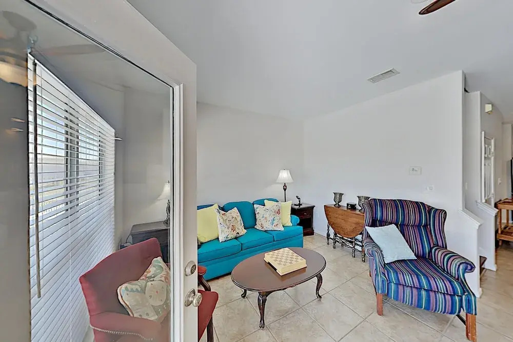 1387 W Lagoon Ave Home 3 Bedrooms 2 Bathrooms Home
