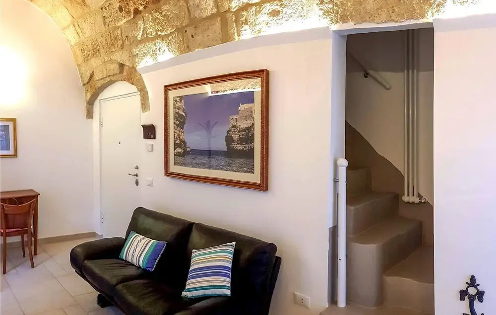 Beautiful Home in Polignano a Mare With Wifi and 1 Bedrooms