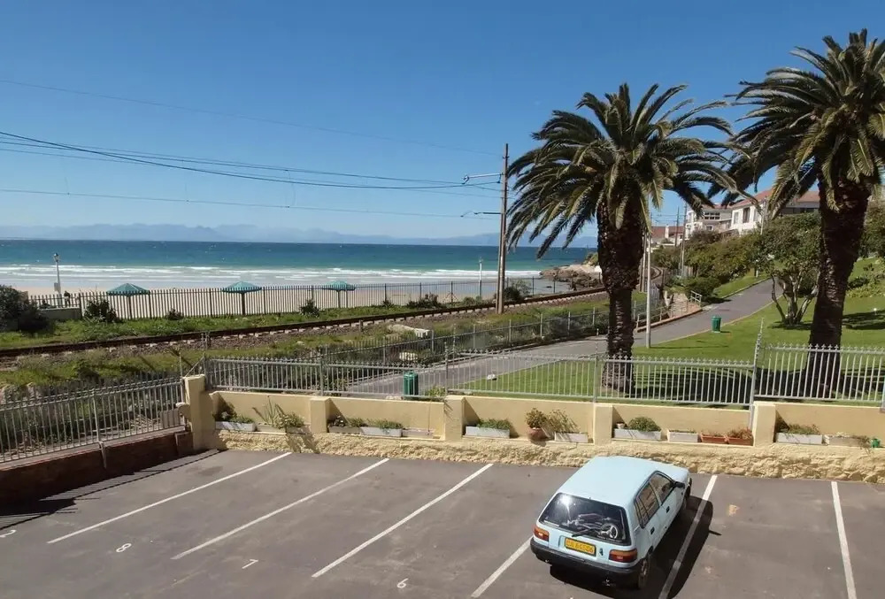 On the Beach Apartment