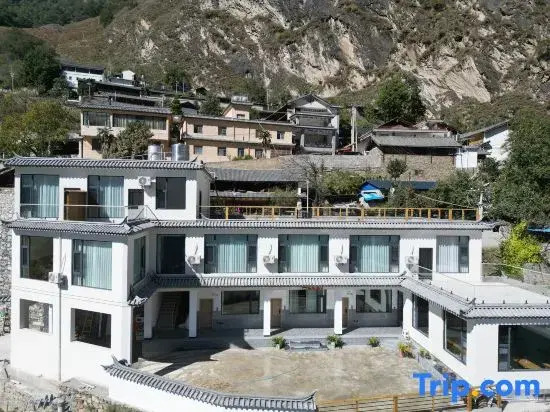 Tiger Leaping Gorge Yijing Yungu Homestay