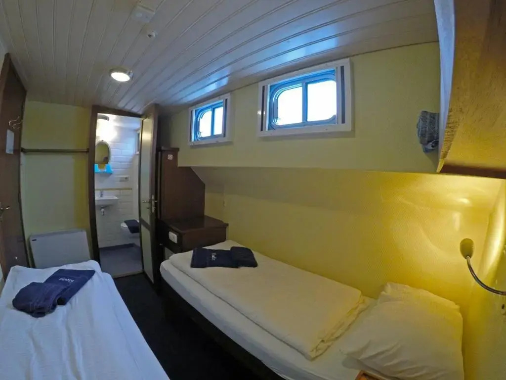 Botel Elodie