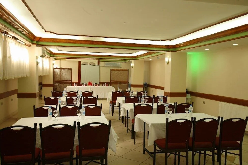 Yaman Hotel