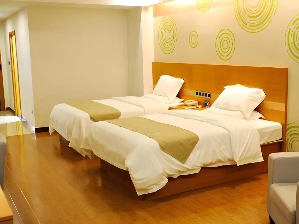 GreenTree Inn Zhenjiang Dagang New District Tonggang Road Butterfly Square Hotel