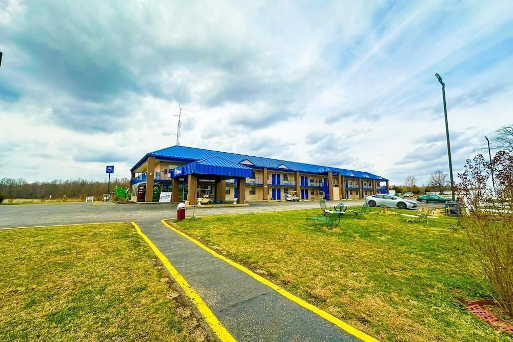 Happy extended stay inn by BestAcco