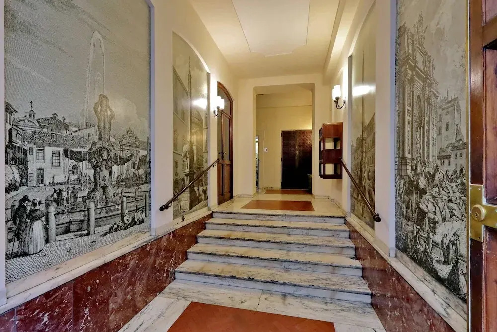 Spanish Steps Modern Apartment Balcony