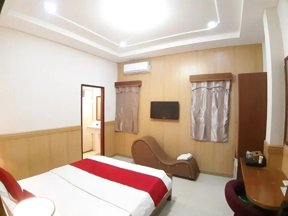 Nhu Y Hotel