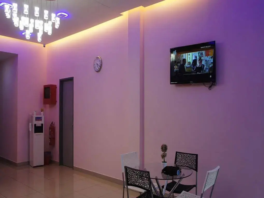 Tropic City Hotel