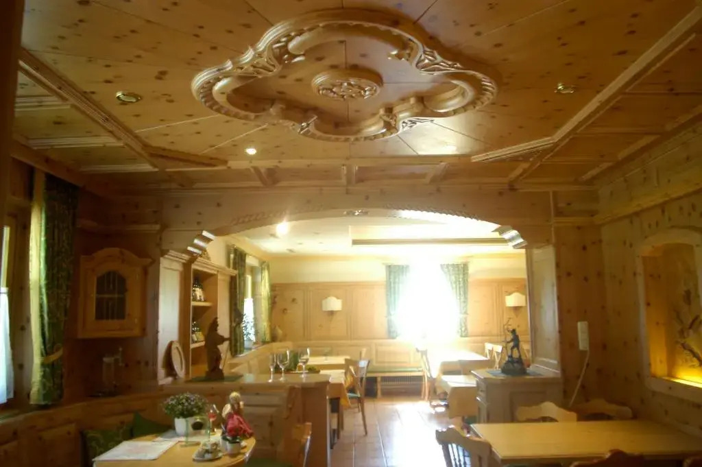 Gasthof Pension Rega