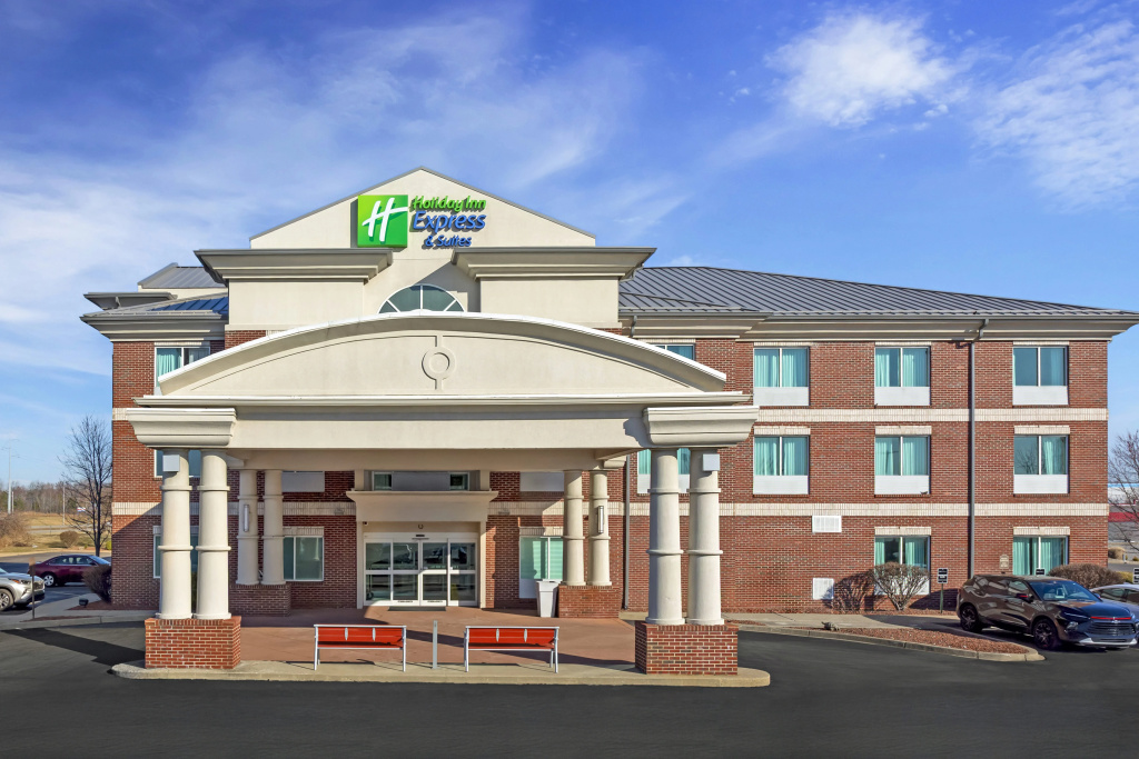 Holiday Inn Express Hotel & Suites Hillview by IHG