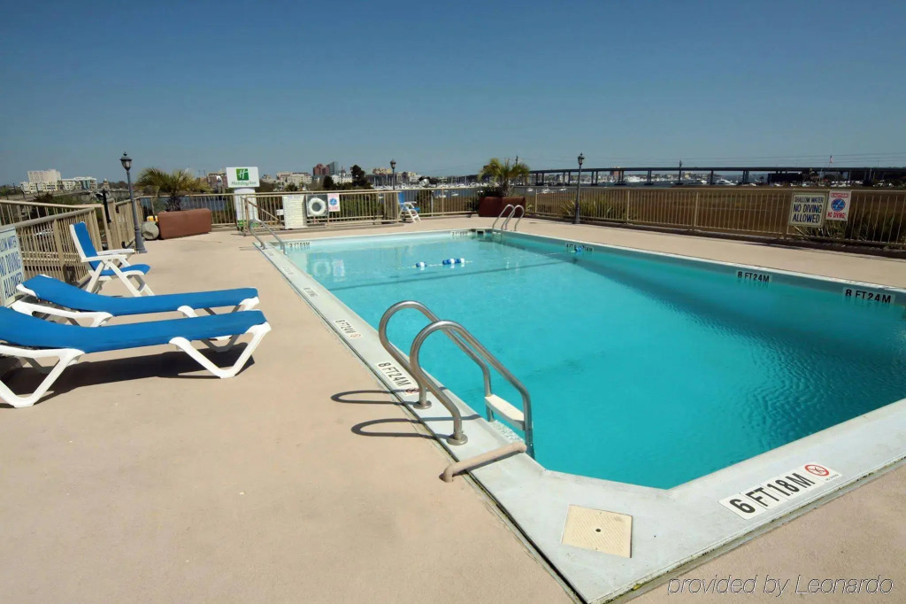 Holiday Inn Charleston-Riverview by IHG