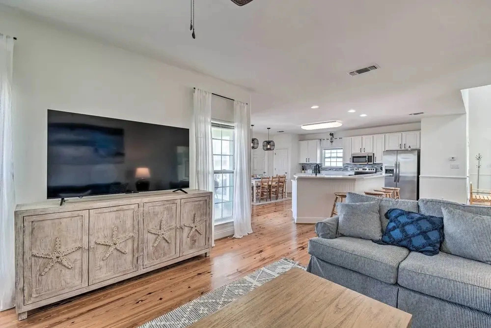 Pool Access & Steps to Beach: Coastal Getaway