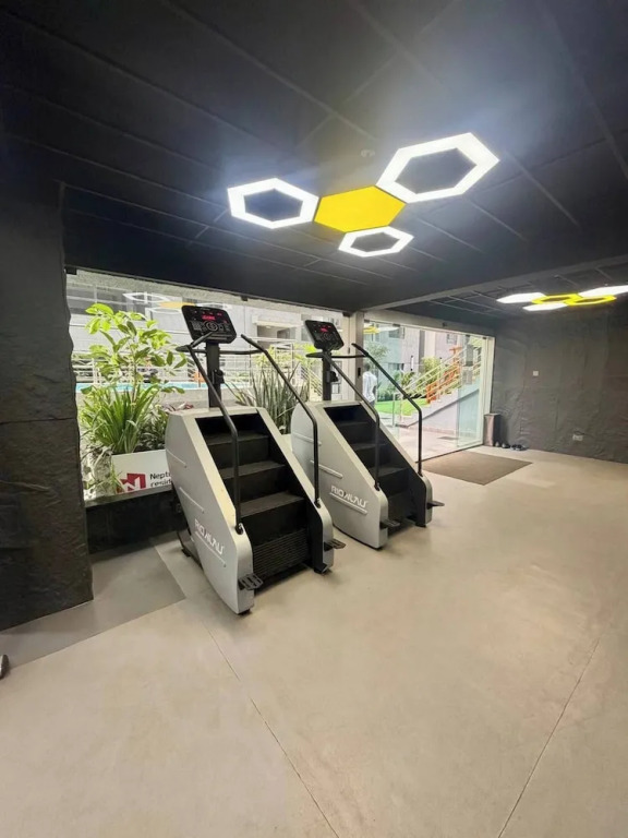 Executive Two Bedroom Neptune Lavington
