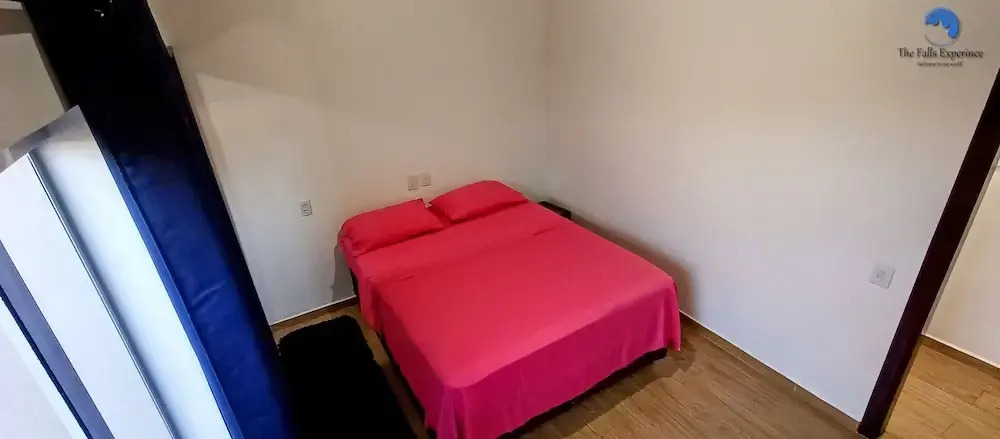 Casa com Piscina e Churrasqueira