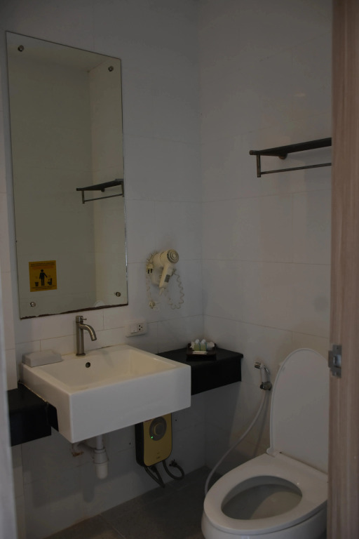 Отель Laelay Suites