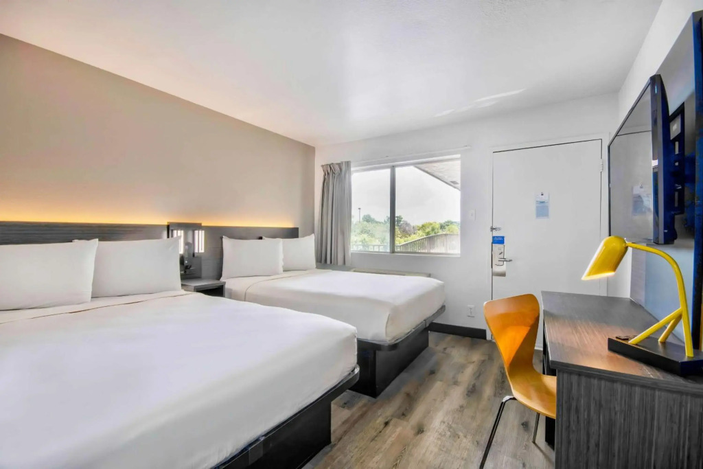 Motel 6-Austin, TX - North
