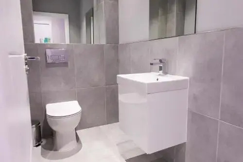Watford Apartments Century House Self Contained Units