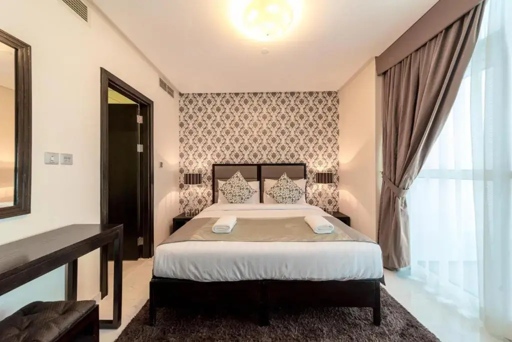 Hometown Apartments - Luxury and Spacious 3 bedroom apartment in Marina