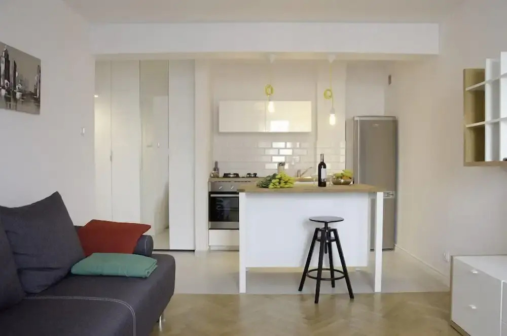 Bizzi LuxHeart of Old Town Apartment