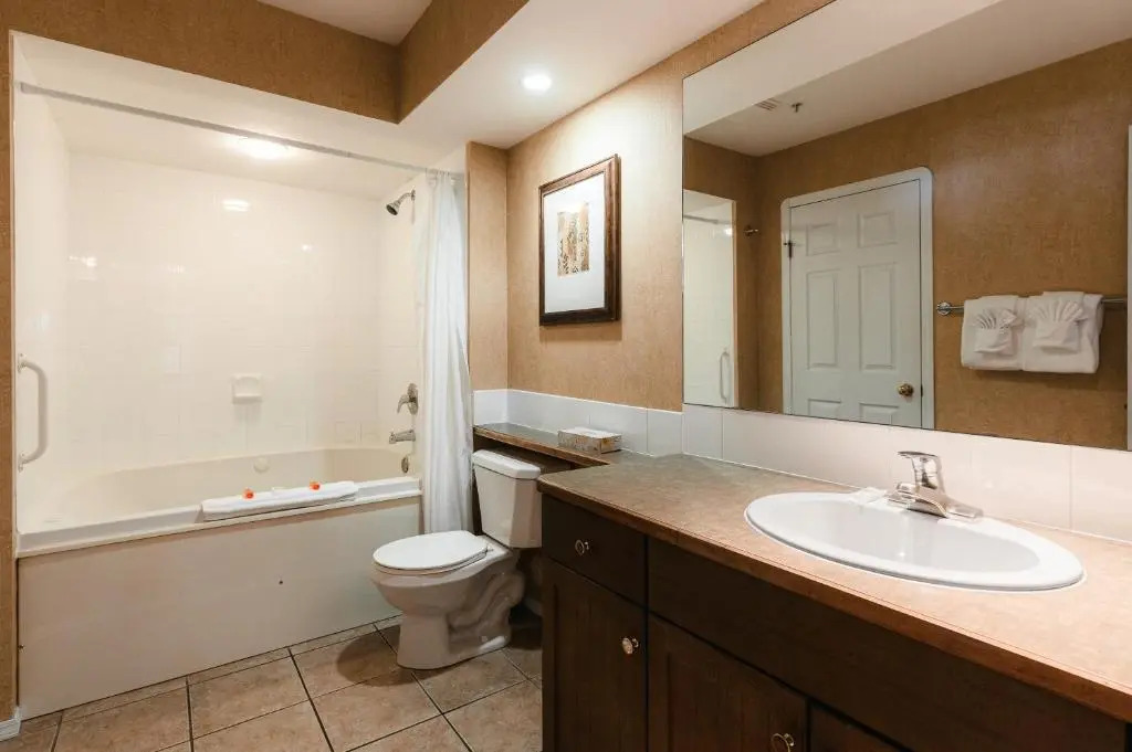 Mountain View Suites & Residency at Fairmont Hot Springs