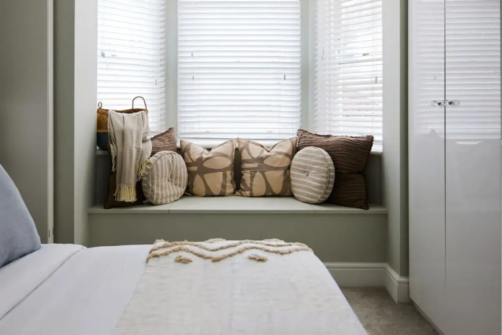 The Fichley Hideaway - Glamorous 2bdr Flat With Patio