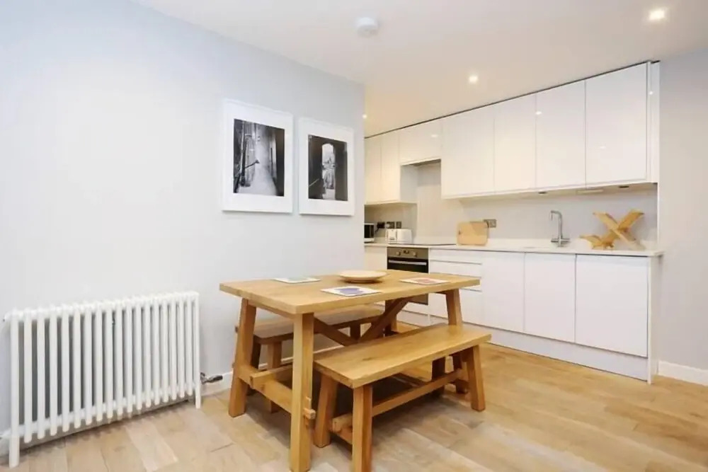 JOIVY Vibrant City Centre 2-bed Apt.