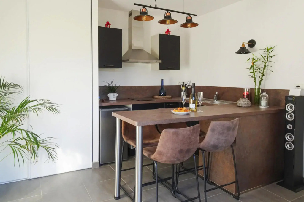 Holiday Home Located in the Middle of the Popular Seaside Resort, Cancale