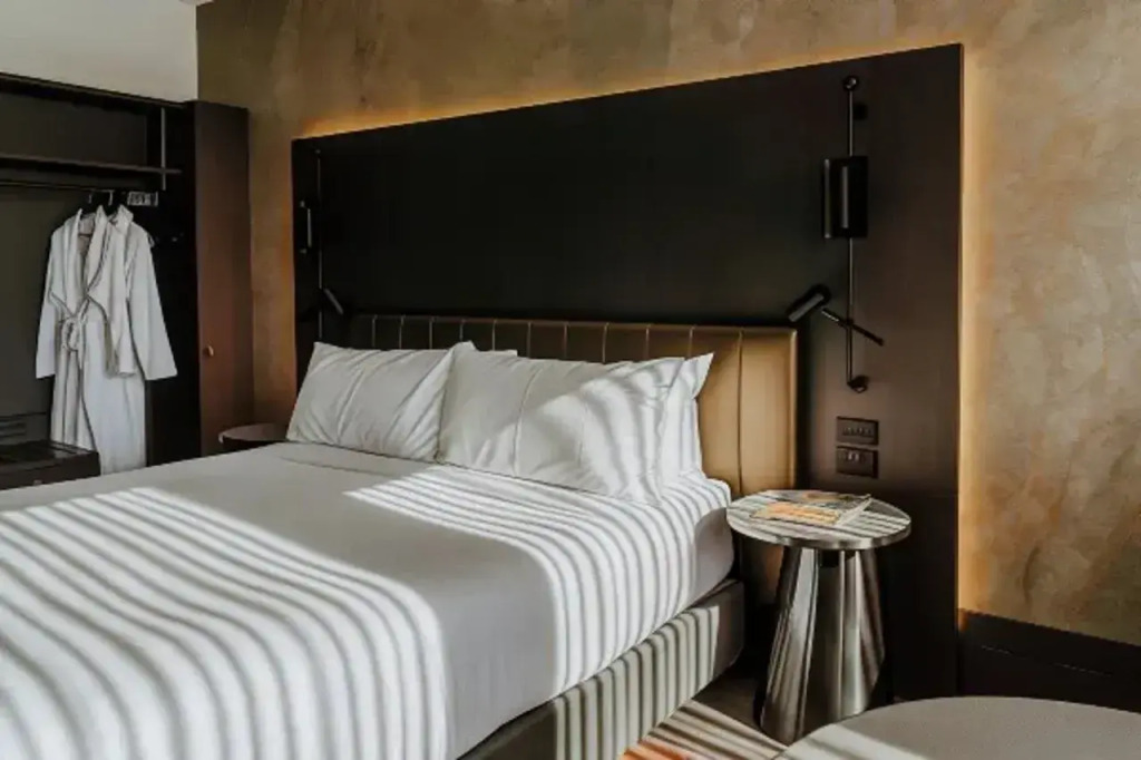 The Motley Hotel Richmond, Tapestry Collection by Hilton