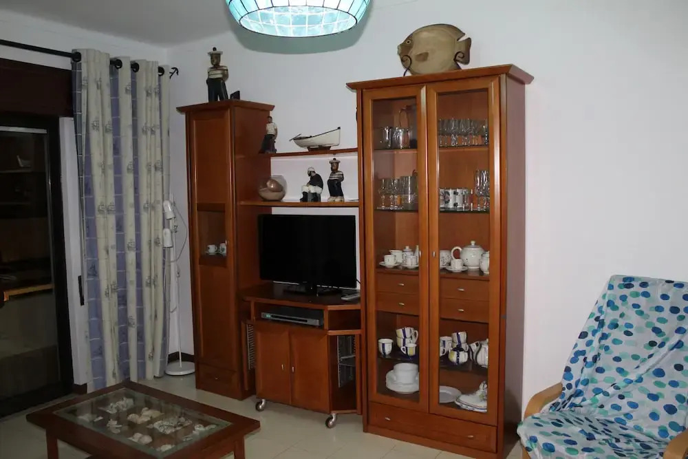 Beautiful Apartment in Quarteira with Beach View