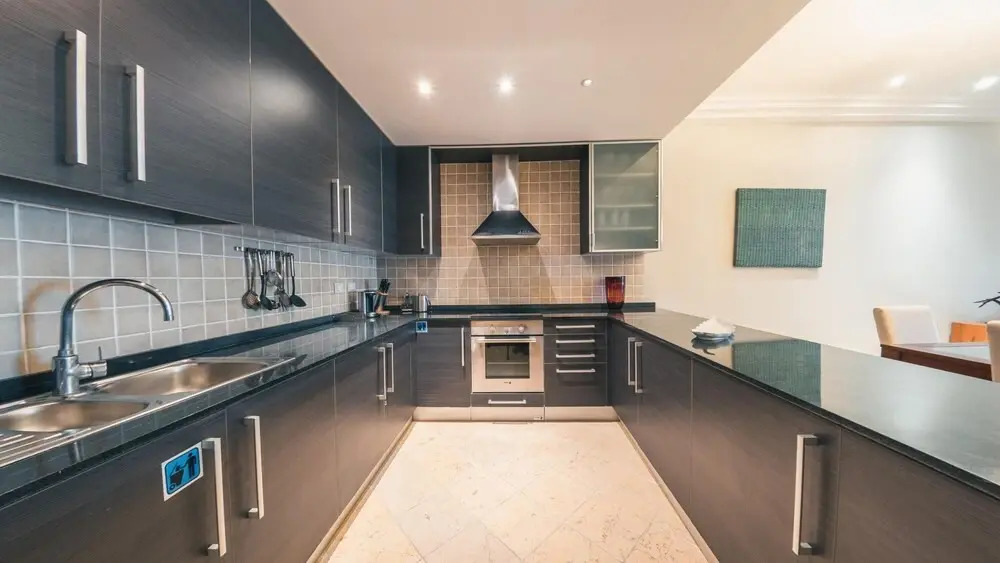 Spacious One-bedroom at Fishing Lodge w Balcony D59