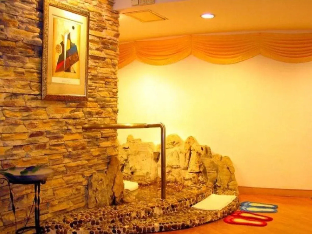 Wuhan Asia Hotel