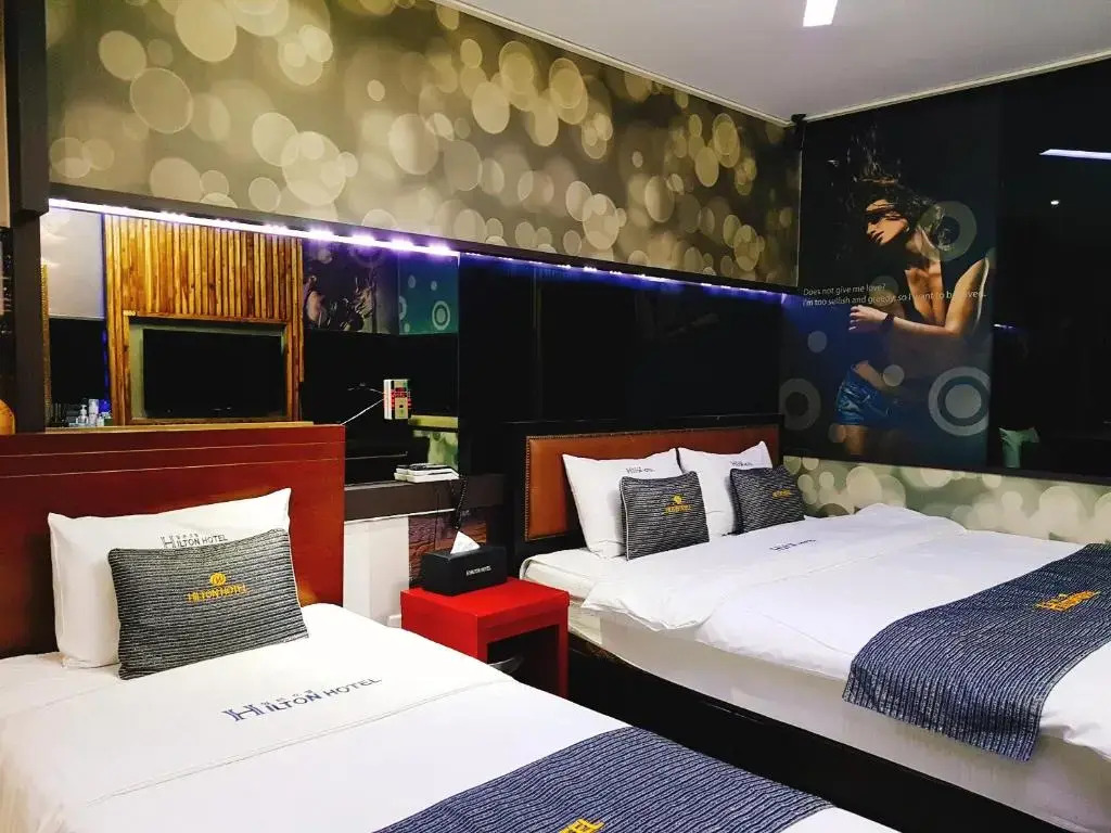 Hilton Motel