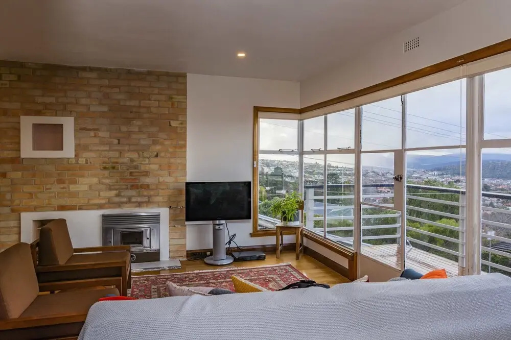 Lofty Views - City Stunner