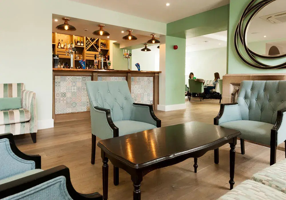 Best Western Frensham Pond Hotel